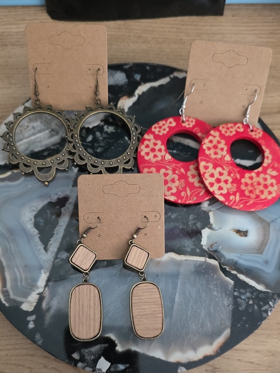 paparazzi Jewelry - Boho Mixed Earrings Set - Red Floral Wood & Antique Brass